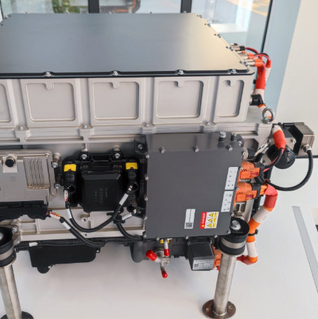 60 kW flüssiggekühlter PEM-Brennstoffzellenwasserstoffgenerator mit 99,99% Wasserstoffreinheit